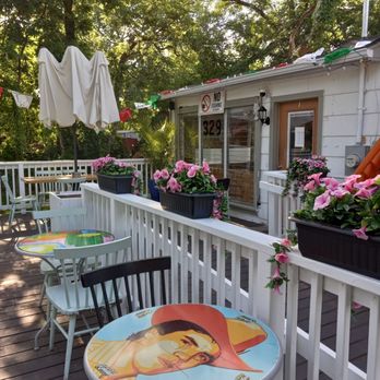 Lela's Seafood - Seafood Near Me - Cedar Hill, Texas
