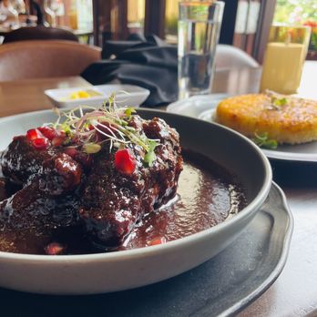 Divan Restaurant - Fesanjon - Persian/Iranian Near Me - Mclean, Virginia
