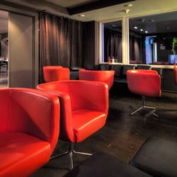 Utopia Hôtel - Juste envie de prendre un verre, ou d'un moment de détente entre amis.