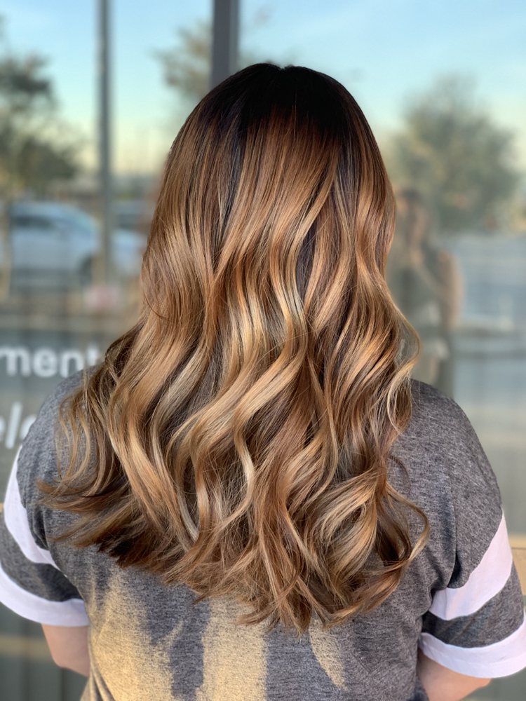 Hairbycydne Logo