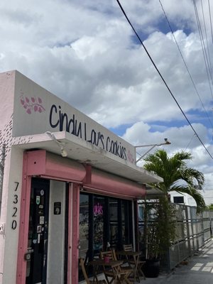 Cindy Lou's Cookies by null