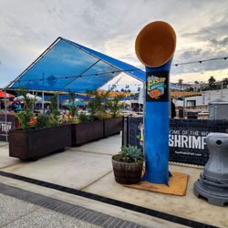 San Pedro Fish Market And Restaurant - Entrance to the San Pedro Fish Market Restaurant.