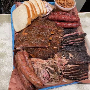 Franklin Barbecue - Jalapeño-cheddar sausage, Sausage, Brisket, Pulled Pork, Ribs, Quart Pinto Beans - Barbeque Near Me - Austin, Texas Franklin Barbecue - Jalapeño-cheddar sausage, Sausage, Brisket, Pulled Pork, Ribs, Quart Pinto Beans - Barbeque Near Me - Austin, Texas