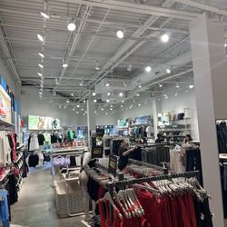 Fabletics - Store from back changing area
