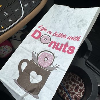 Paradise Donuts Muskogee - Cute bag! - Donuts Near Me - Muskogee, Oklahoma Paradise Donuts Muskogee - Cute bag! - Donuts Near Me - Muskogee, Oklahoma