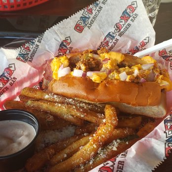 Graffiti Junktion - Chili Dog..slightly spicy, beer cheese..total deliciousness! - American Near Me - Jacksonville Beach, Florida Graffiti Junktion - Chili Dog..slightly spicy, beer cheese..total deliciousness! - American Near Me - Jacksonville Beach, Florida