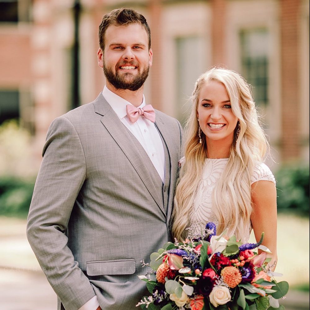 SURREAL TAN Updated July 2024 70 Photos & 10 Reviews 261 N York