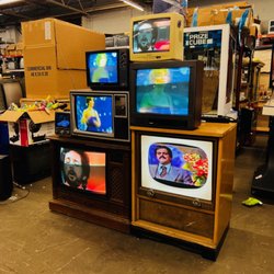 Vintage TV stack https://arcadespecialties.com/rent-arcade-games-new-york-city/prop-rentals-vending-coin-op-soda-machines-nyc/vintage-tvs/