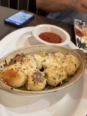 Bianco's Italian Cuisine by null