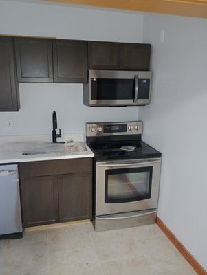 Done Right Handyman Logo