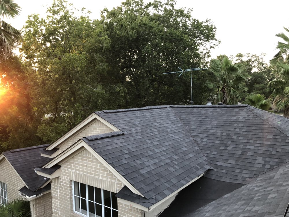 Slide of Alberto & Son Roofing