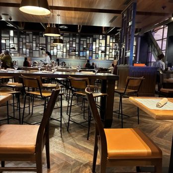 Bistro 101 - American Near Me - Rohnert Park, California