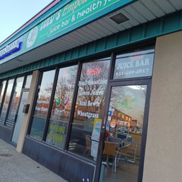 Exterior photo of Lulu's Organic - Lindenhurst, New York Exterior photo of Lulu's Organic - Lindenhurst, New York