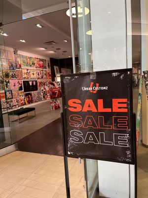 Hillcrest Mall by null