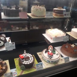 Cakes Cakes
