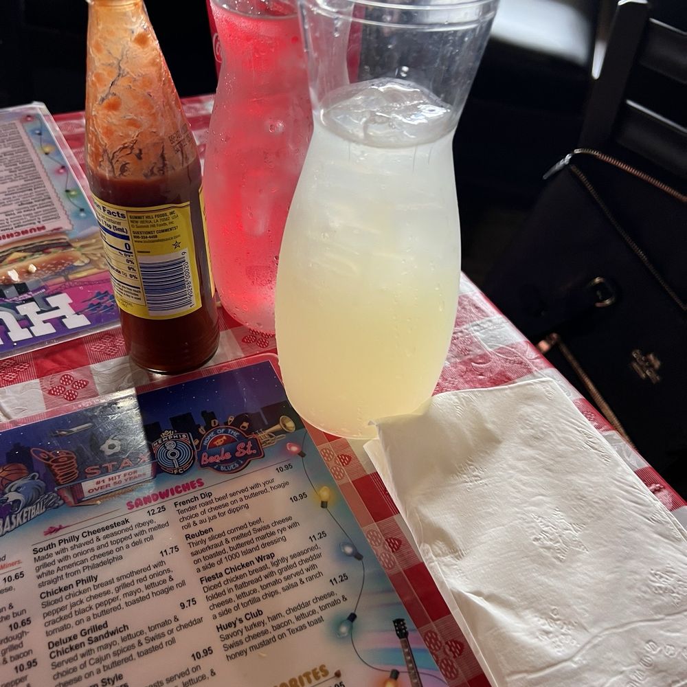 Huey's Collierville - Lemonade. Delicious! - Burgers Near Me - Collierville, Tennessee Huey's Collierville - Lemonade. Delicious! - Burgers Near Me - Collierville, Tennessee