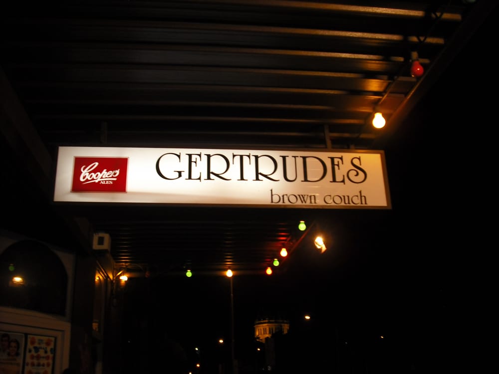 Gertrudes Brown Couch Bars 30 Gertrude St Fitzroy Fitzroy