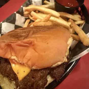 Love's Alibi - Smash burger - Cocktail Bars Near Me - Nashville, Tennessee Love's Alibi - Smash burger - Cocktail Bars Near Me - Nashville, Tennessee