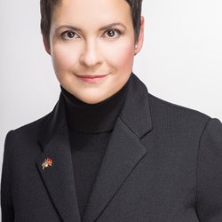 NoVA Hypnosis - CEO and Founder "Remember that change can happen overnight but it's not permanent until its part of your identity."