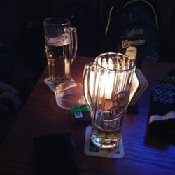 Bierstube zur Linde - Beer + Champions League football