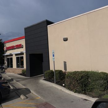 Burger King - Main entrance - Fast Food Near Me - Burlington, North Carolina Burger King - Main entrance - Fast Food Near Me - Burlington, North Carolina