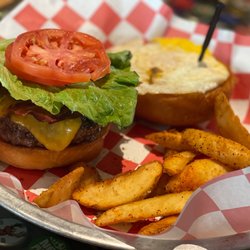 Fuddruckers - Hangover Burger Combo
