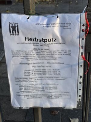 Friedrichsfelde Central Cemetery by null