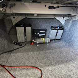 Lee's Stereo