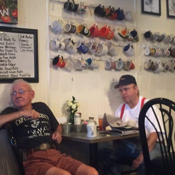 Willy's Kitchen - Any place with a coffee mug club for locals... A+ in my book - American Near Me - Glen Burnie, Maryland