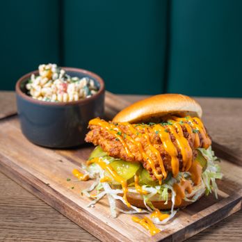 Avenue Tap & Kitchen - Fried Chicken Sandwich - Sports Bars Near Me - Chicago, Illinois