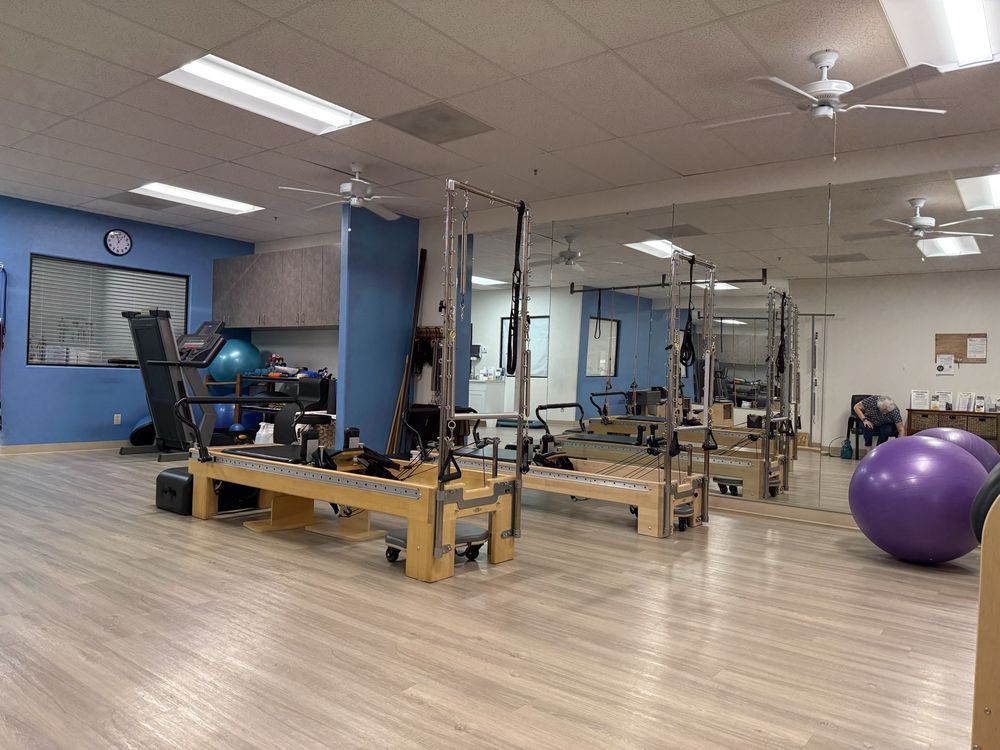 A Wise Move Physical Therapy & Pilates Logo