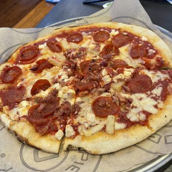 Pieology Pizzeria Tejon Ranch, CA - Made my pepperoni, bacon, pineapple and garlic. - Pizza Near Me - Arvin, California
