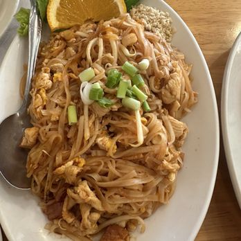 Thai BBQ - Pad Thai chicken - Thai Near Me - Union City, California