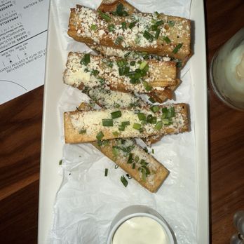 Sixty Vines - Vineyard fries - New American Near Me - Orlando, Florida