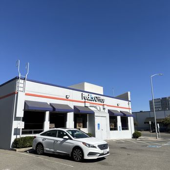 USA運輸会社FedEx 世界3大物流企業フェデックス（FDX）のリバースロジスティクスや