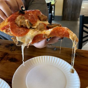 Burattino Brick Oven Pizza - Pepperoni, sausage and mushrooms (delicious) - Pizza Near Me - Carson, California Burattino Brick Oven Pizza - Pepperoni, sausage and mushrooms (delicious) - Pizza Near Me - Carson, California
