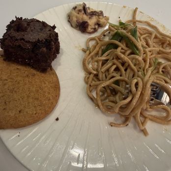 The Centurion Lounge - The noodles were good - Airport Lounges Near Me - East Elmhurst, New York The Centurion Lounge - The noodles were good - Airport Lounges Near Me - East Elmhurst, New York