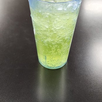 Ed's Fast Break Grille - Nice size drink for 2.49 - American Near Me - Hines, Oregon