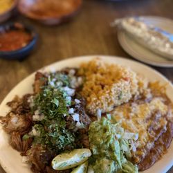 Pancho & Lefty's - Carnitas Platter