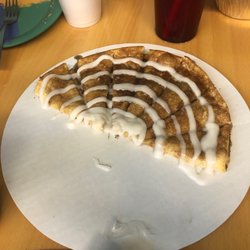 Goose Pond Pizza - Cin-Sation desert pizza