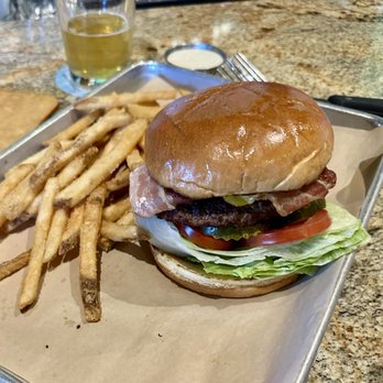 BJ's Restaurant & Brewhouse - Wagyu Burger with Bacon - Pizza Near Me - Dublin, California