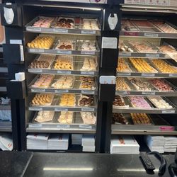 Dunkin' - Doughnuts