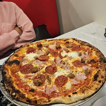 V Pizza - Pizza Near Me - Orlando, Florida