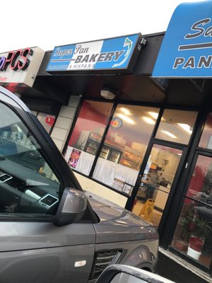Super Pan Bakery Panadería Hispana by null