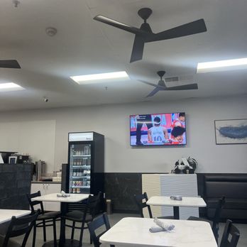 Pressed - Inside - Burgers Near Me - Rohnert Park, California Pressed - Inside - Burgers Near Me - Rohnert Park, California
