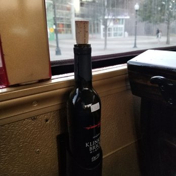 Funny Bus Charlotte - Cup holders are a perfect size for a wine split. - Bus Tours Near Me - Charlotte, North Carolina Funny Bus Charlotte - Cup holders are a perfect size for a wine split. - Bus Tours Near Me - Charlotte, North Carolina