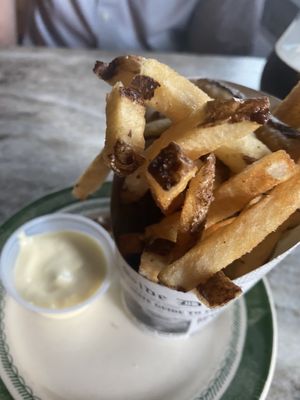 Sonder & Dram by null