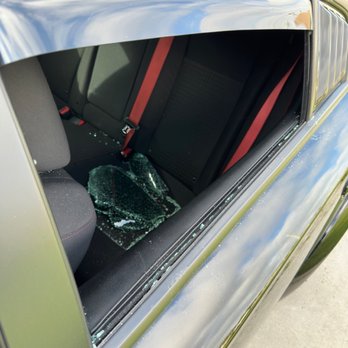 Mike's Auto Glass - Broken window - Auto Glass Services Near Me - Los Angeles, California Mike's Auto Glass - Broken window - Auto Glass Services Near Me - Los Angeles, California
