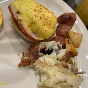 Ball Square Cafe - Benedict  Traditional - Breakfast & Brunch Near Me - Somerville, Massachusetts