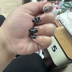 Super Nails